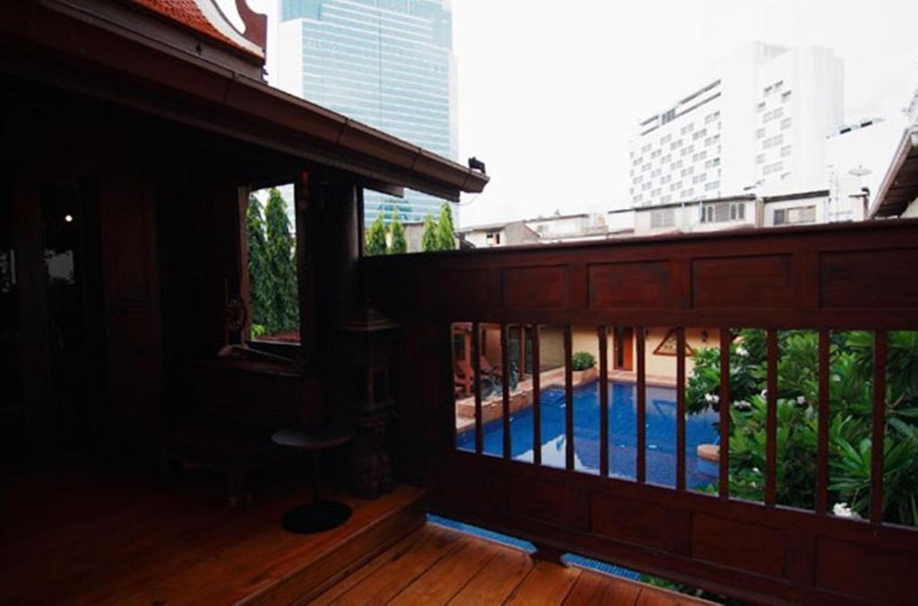Rose Hotel Bangkok Exterior photo