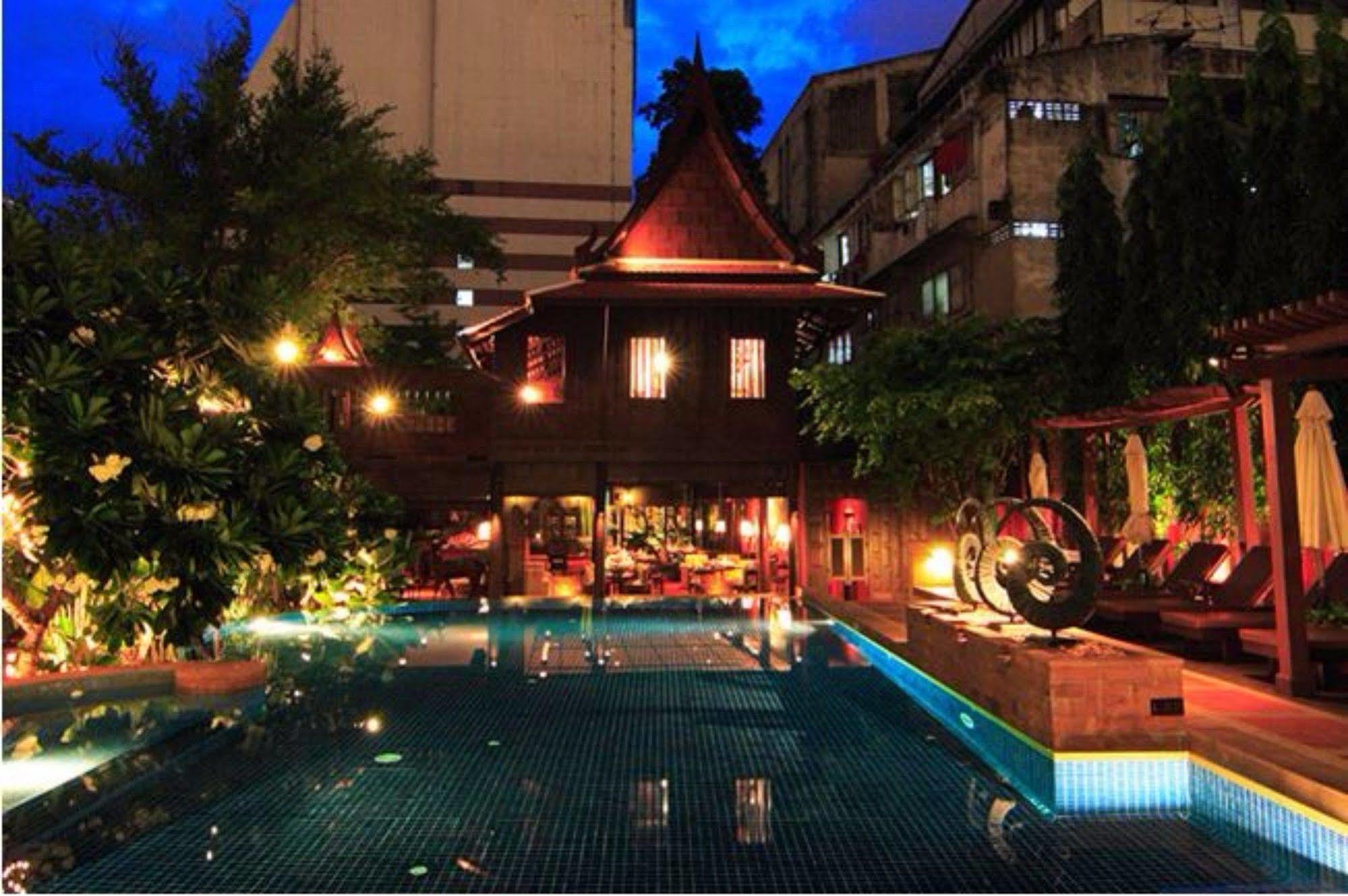 Rose Hotel Bangkok Exterior photo